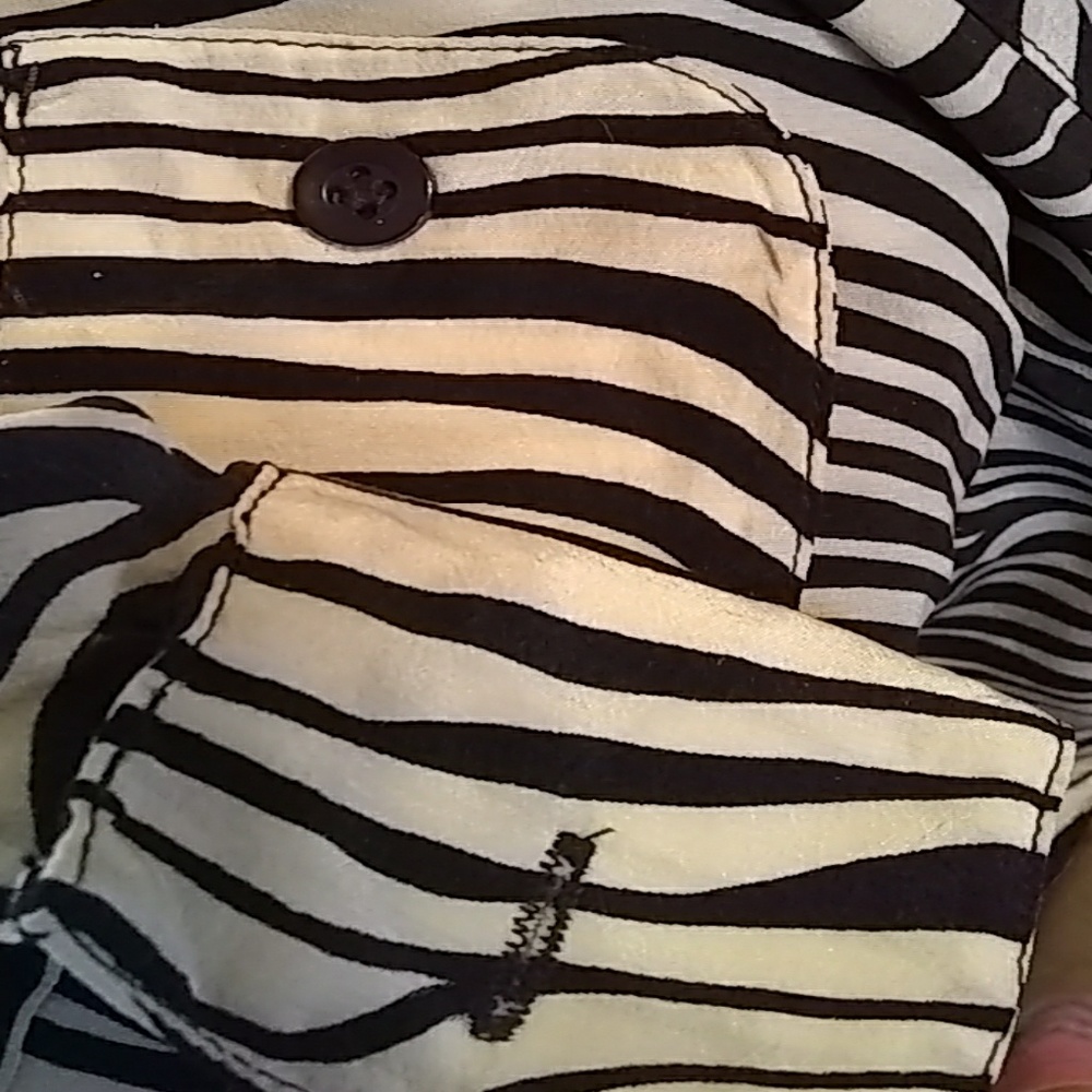 SILK Button Down Zebra Design Blouse - Picture 6 of 6